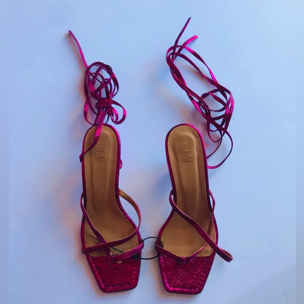 Toral Metallic Pink Strappy Heels‎